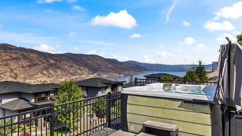 82 Red Sky Court, Kelowna, BC - Outdoor