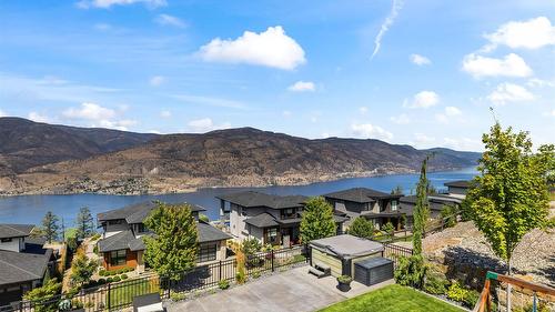 82 Red Sky Court, Kelowna, BC - Outdoor