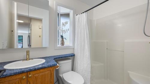 3-2160 Sun Peaks Road, Sun Peaks, BC - Indoor Photo Showing Bathroom