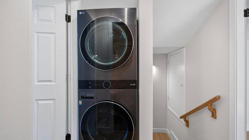 3-2160 Sun Peaks Road, Sun Peaks, BC - Indoor Photo Showing Laundry Room