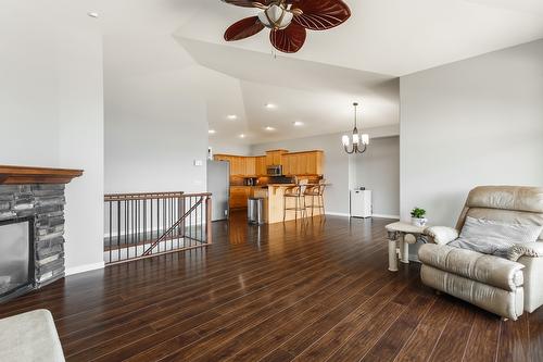 2538 Copper Ridge Drive, West Kelowna, BC - Indoor Photo Showing Living Room With Fireplace