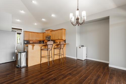 2538 Copper Ridge Drive, West Kelowna, BC - Indoor Photo Showing Kitchen