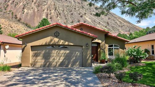 757 Rosewood Crescent  Kamloops, BC V2H 1S3
