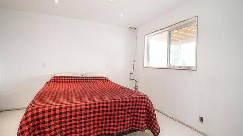 941 Anders Road, West Kelowna, BC - Indoor Photo Showing Bedroom