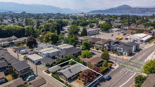 925 Sutherland Avenue, Kelowna, BC - Outdoor With View