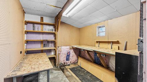 925 Sutherland Avenue, Kelowna, BC - Indoor Photo Showing Other Room