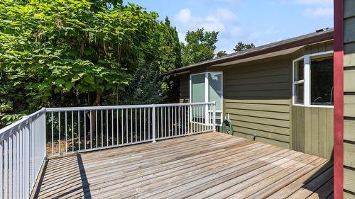 925 Sutherland Avenue, Kelowna, BC - Outdoor With Exterior