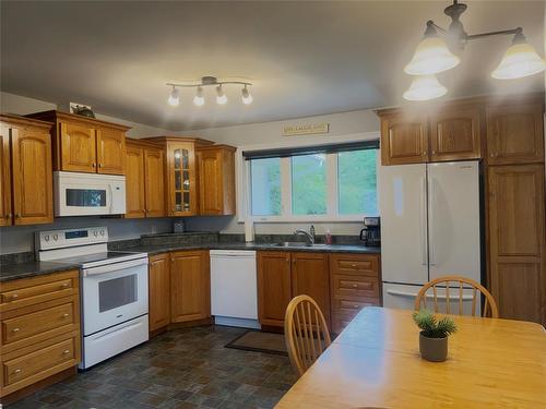37 Read Street, Gander, NL - Indoor Photo Showing Kitchen With Double Sink