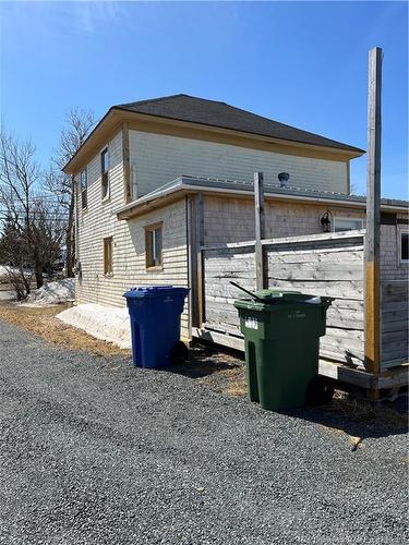 385 St-Pierre E, Caraquet, NB 