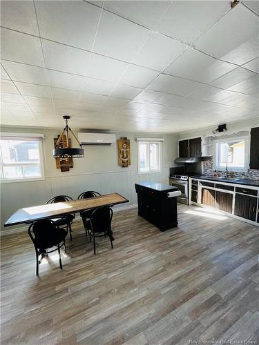 385 St-Pierre E, Caraquet, NB 