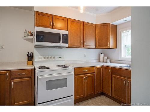 55 Union St, Saint Stephen, NB - Indoor Photo Showing Kitchen