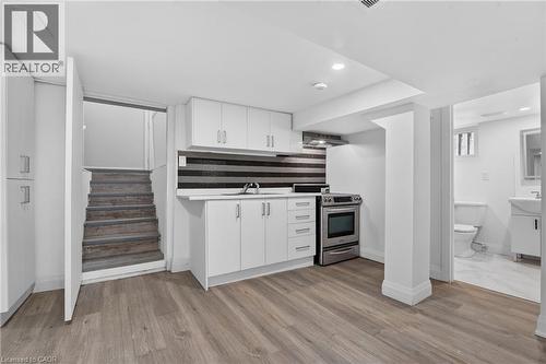 36 Mahony Avenue, Hamilton, ON - Indoor Photo Showing Kitchen