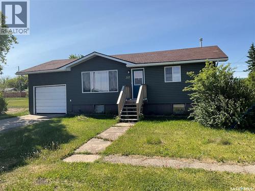 217 3Rd Street N, Wakaw, SK - Outdoor