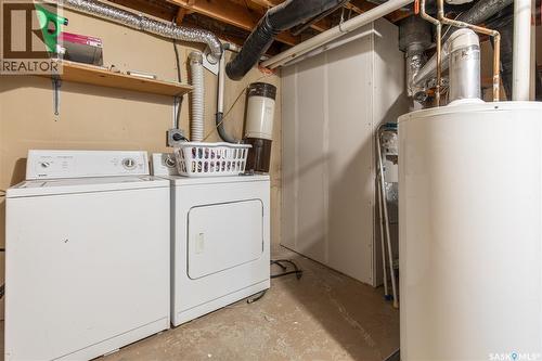 1131 Currie Crescent, Moose Jaw, SK - Indoor Photo Showing Laundry Room