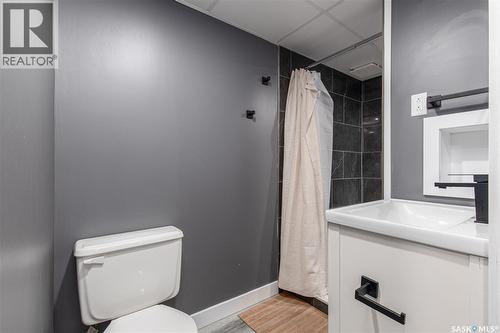 1131 Currie Crescent, Moose Jaw, SK - Indoor Photo Showing Bathroom