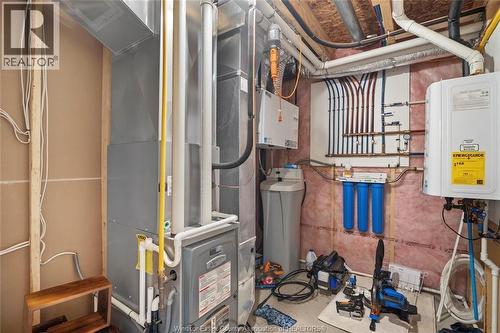 384 Boismier, Lasalle, ON - Indoor Photo Showing Basement