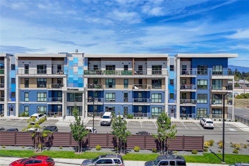#106-120 Jensen Ave West, Parksville, BC - Outdoor