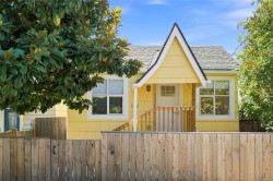 121 Pine St Nanaimo, BC V9R 2B4