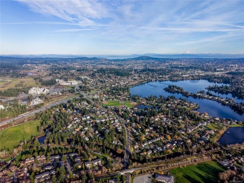 #303-258 Helmcken Rd, View Royal, BC - Outdoor With View