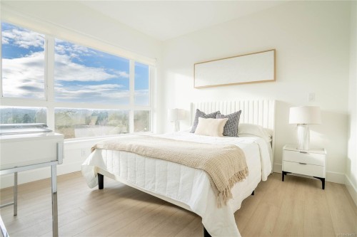 #303-258 Helmcken Rd, View Royal, BC - Indoor Photo Showing Bedroom