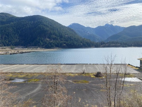 555 Maquinna Dr South, Tahsis, BC 