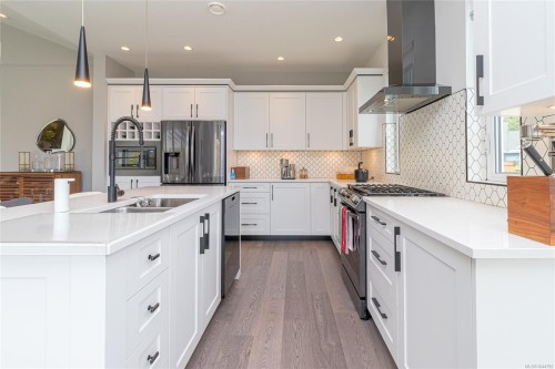 9257 Bakerview Close, North Saanich, BC 