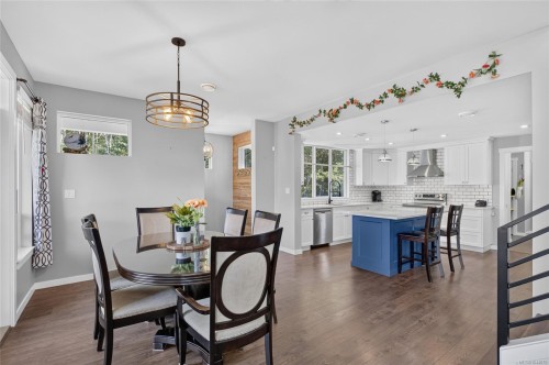 8740 Oyster River Way, Black Creek, BC 