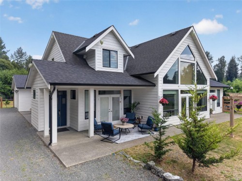 8740 Oyster River Way, Black Creek, BC 