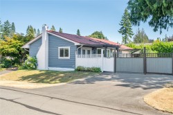 560 Eaglecrest Dr Qualicum Beach, BC V9K 1E3