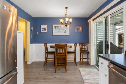 2189 Jingle Pot Rd, Nanaimo, BC 
