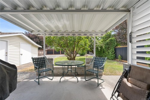 2189 Jingle Pot Rd, Nanaimo, BC 