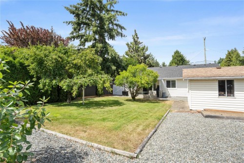 2189 Jingle Pot Rd, Nanaimo, BC 