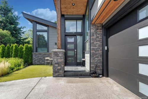 1747 Westlock, Duncan, BC 