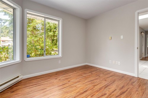 1252 Bunker Pl, French Creek, BC 