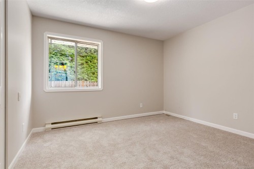 1252 Bunker Pl, French Creek, BC 