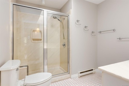 1252 Bunker Pl, French Creek, BC 