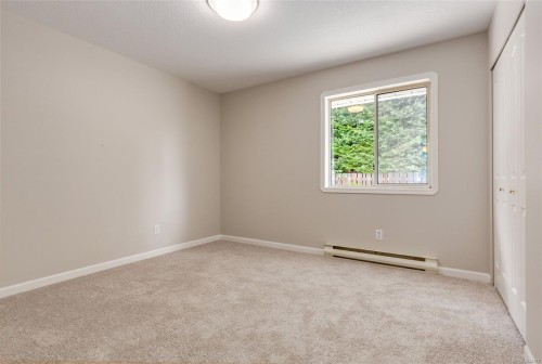 1252 Bunker Pl, French Creek, BC 