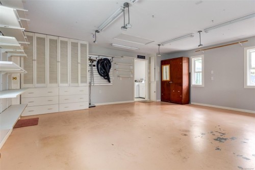 1252 Bunker Pl, French Creek, BC 