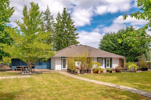 1252 Bunker Pl, French Creek, BC 