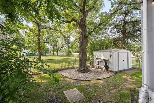 532 6Th Ave, Stonewall, MB 
