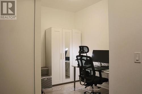 1008 - 9618 Yonge Street, Richmond Hill, ON - Indoor