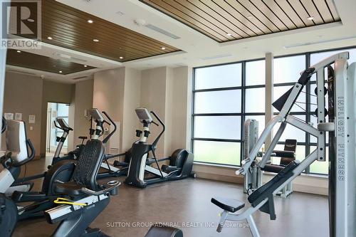 1008 - 9618 Yonge Street, Richmond Hill, ON - Indoor Photo Showing Gym Room