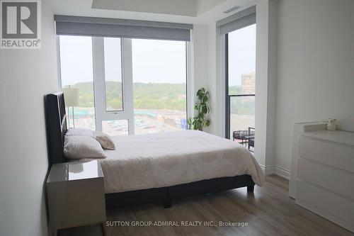 1008 - 9618 Yonge Street, Richmond Hill, ON - Indoor Photo Showing Bedroom