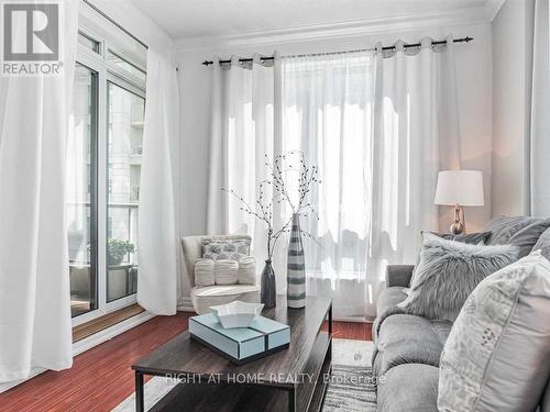 207 - 2087 Lake Shore Boulevard, Toronto, ON - Indoor Photo Showing Living Room