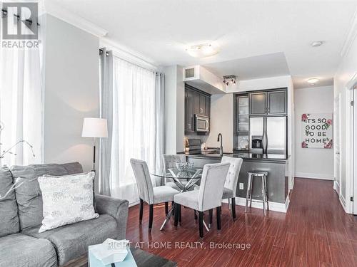 207 - 2087 Lake Shore Boulevard, Toronto, ON - Indoor