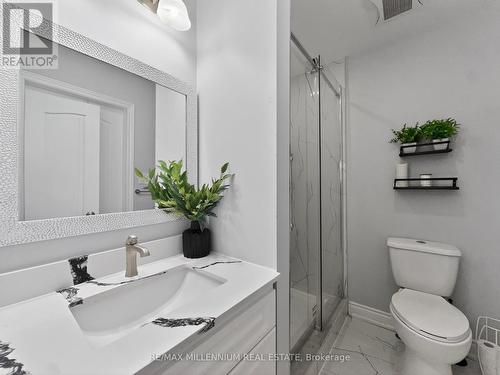 19 Cardwell Street, Orangeville, ON - Indoor Photo Showing Bathroom