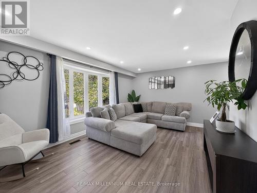 19 Cardwell Street, Orangeville, ON - Indoor Photo Showing Living Room