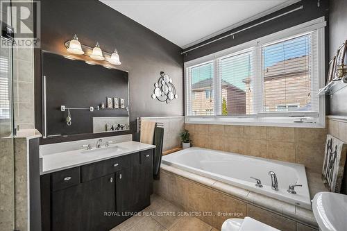 693 Savoline Boulevard, Milton, ON - Indoor Photo Showing Bathroom