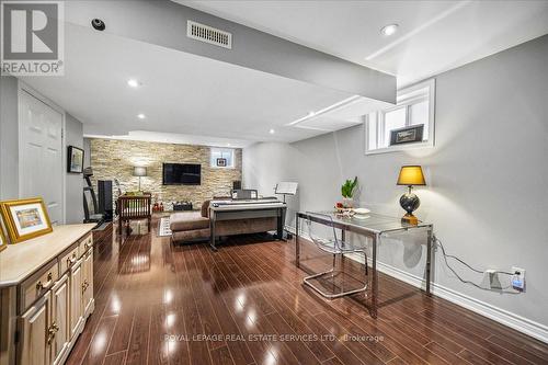 693 Savoline Boulevard, Milton, ON - Indoor