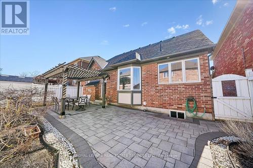 693 Savoline Boulevard, Milton, ON - Outdoor